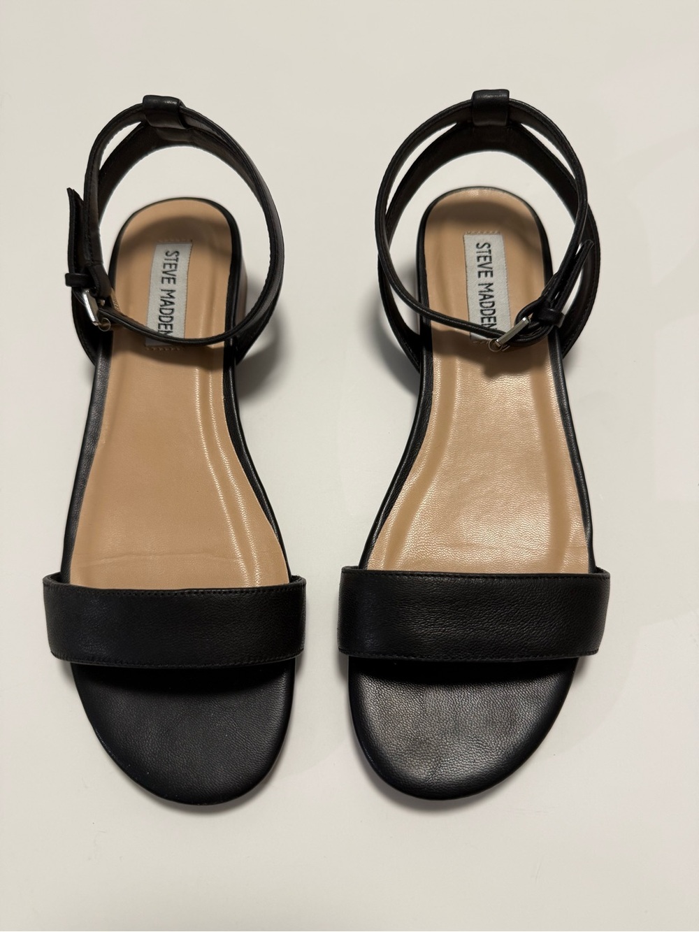 Steve Madden Black Leather Ankle-Strap Flat Sandals Size 7